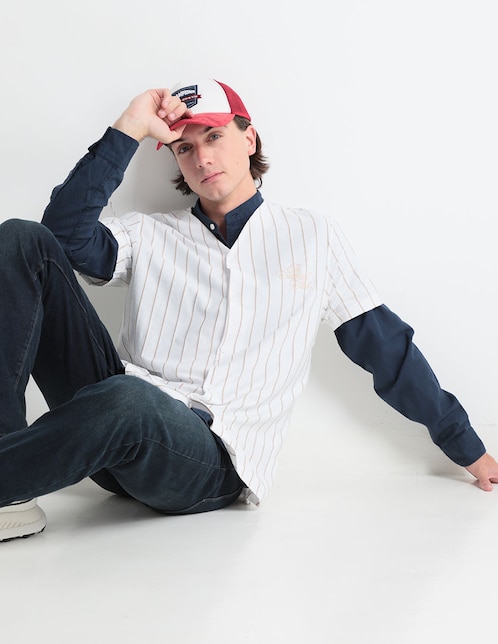 Playera cuello V para hombre 1