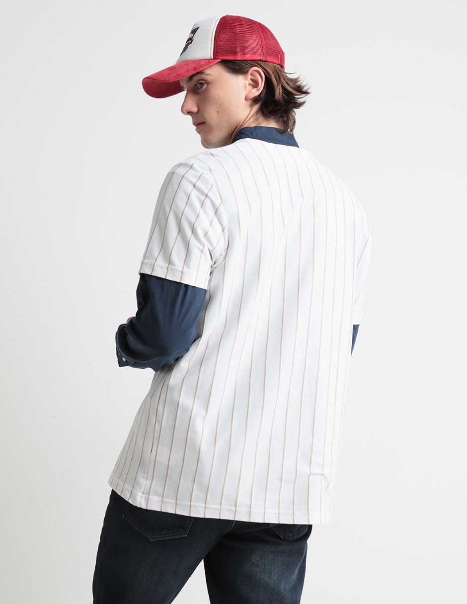Playera cuello V para hombre 2