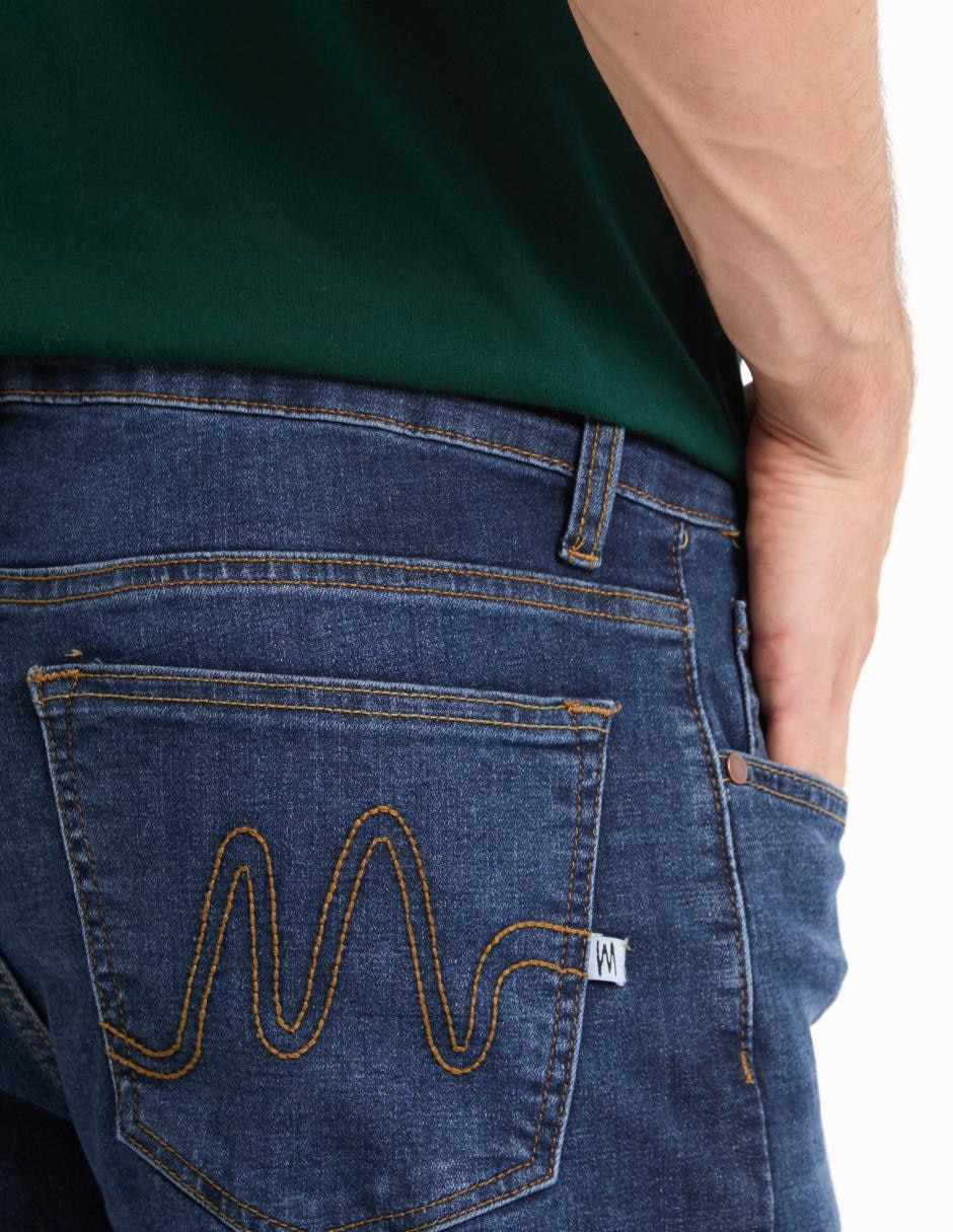 Jeans straight lavado stone wash para hombre 4
