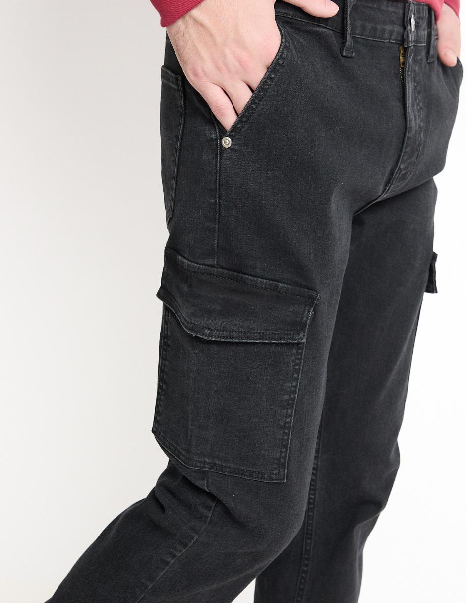 Jeans cargo straight lavado obscuro para hombre 4