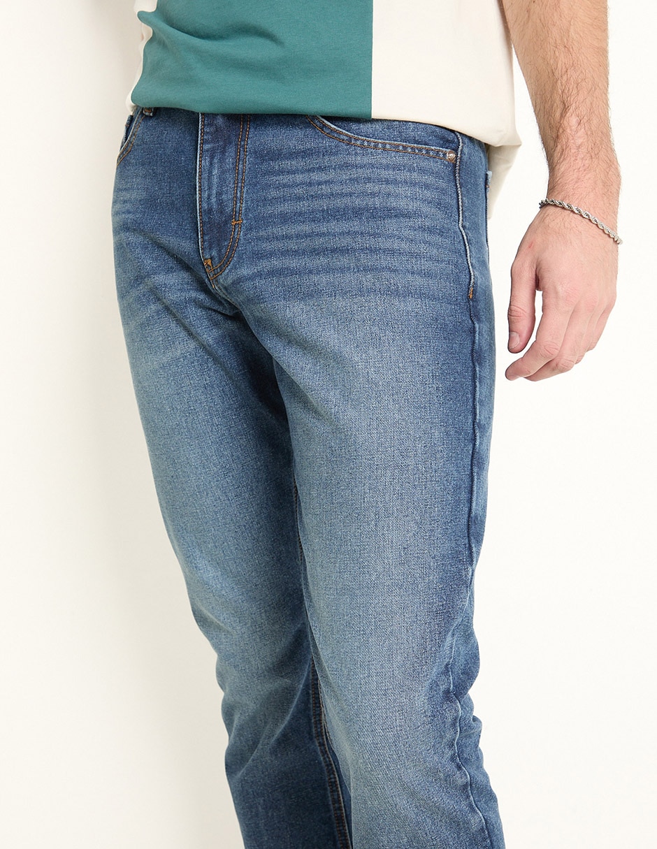 Jeans straight lavado medio para hombre 4