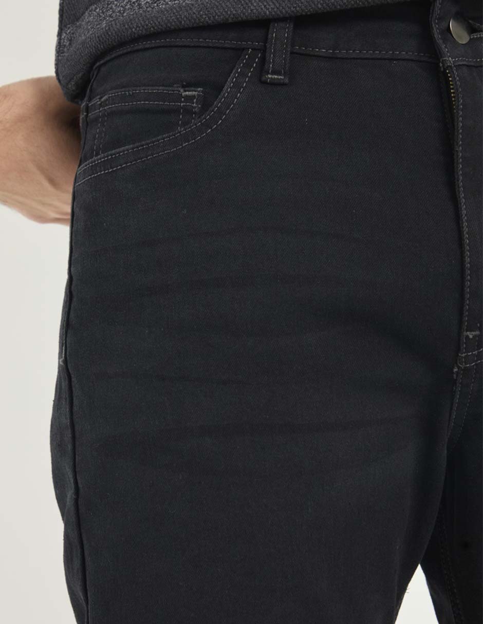 Jeans straight lavado obscuro para hombre 4