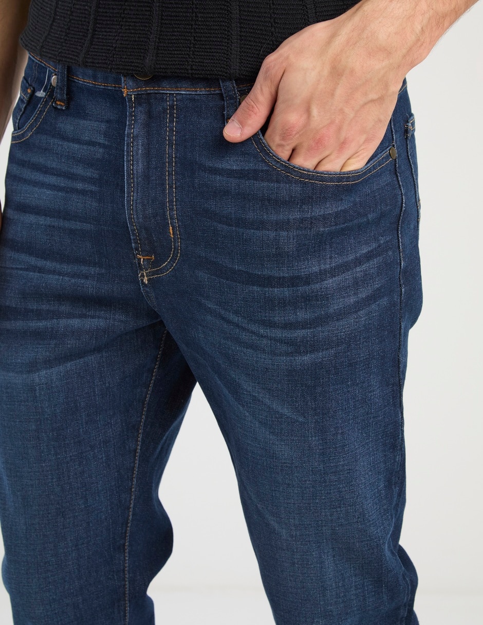 Jeans straight deslavado para hombre 4
